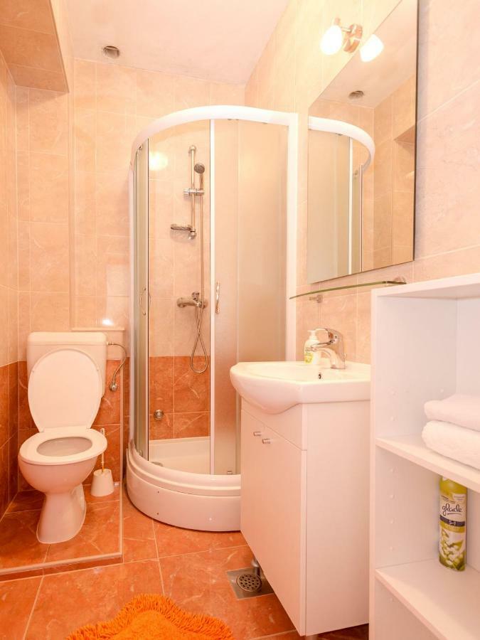 Apartments Ana Buratovic Stari Grad  Exterior foto