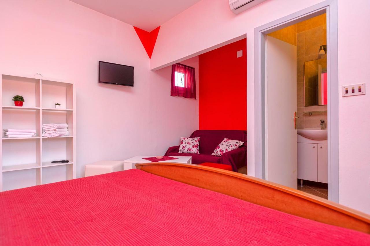 Apartments Ana Buratovic Stari Grad  Exterior foto